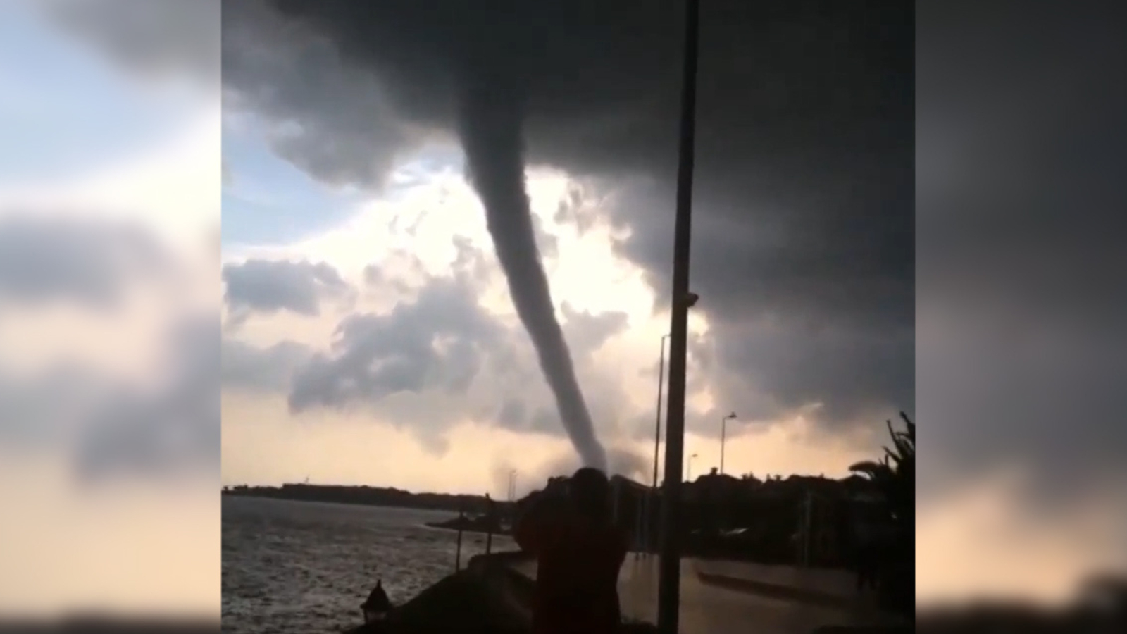 Tornado fegt über Istanbul hinweg oe24 at